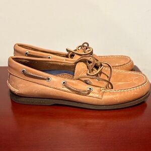 Sperry classic  Mens Tan Boat Shoes
NWOT